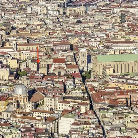 Ai Piedi Del Campanile Neapel